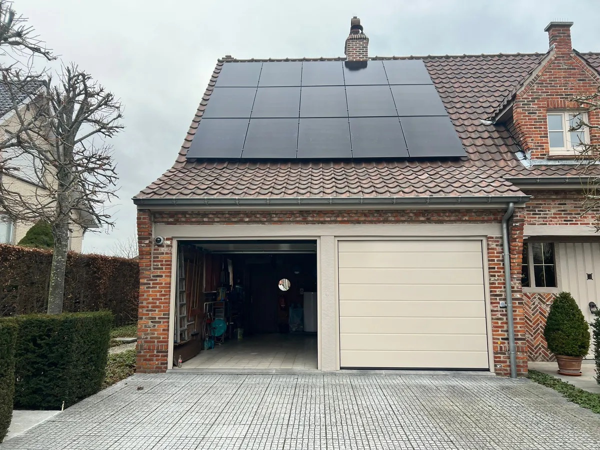 Zonnepanelen installatie Waregem — Solarnation