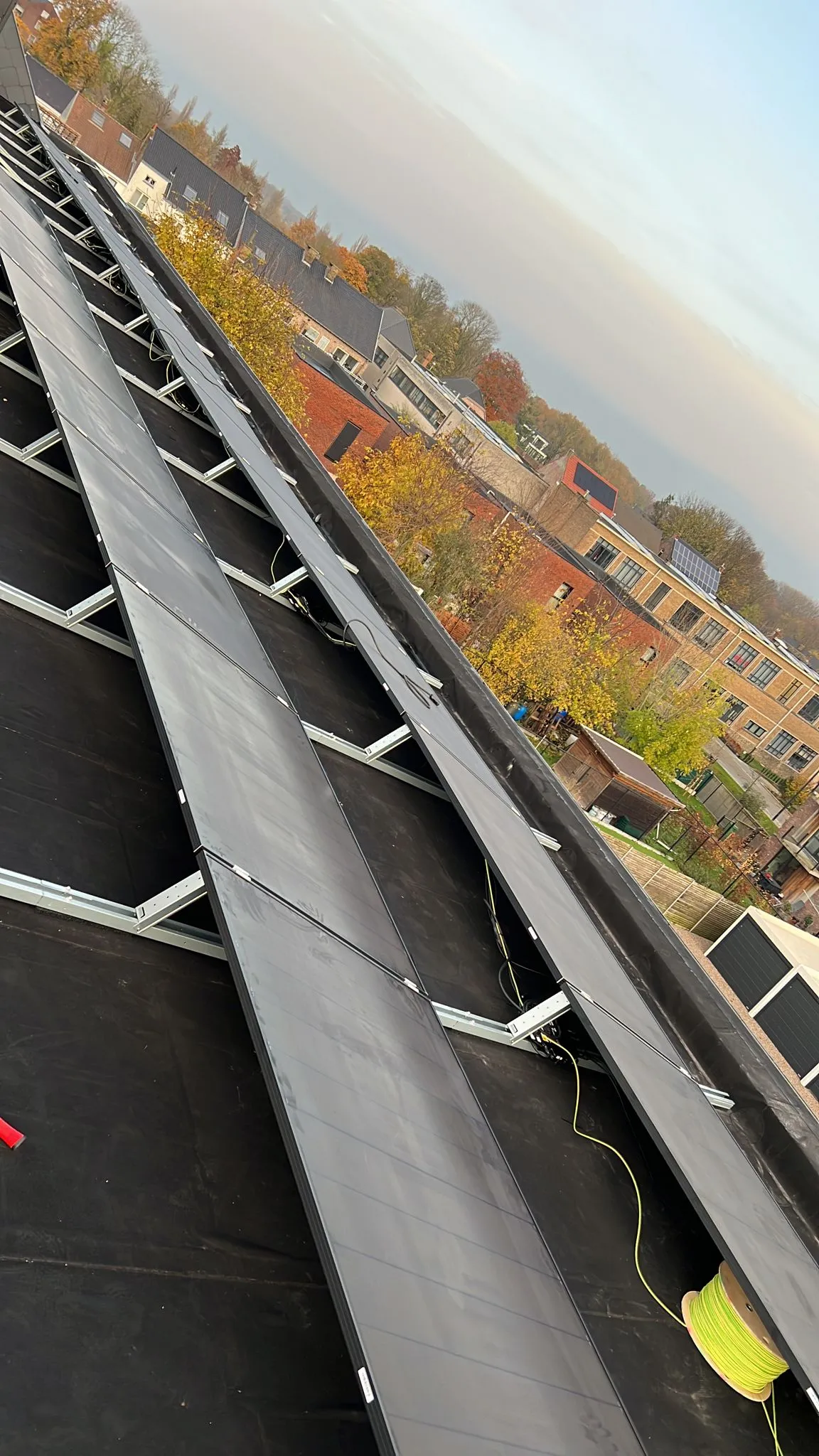 Zonnepanelen installatie Kruishoutem — Solarnation