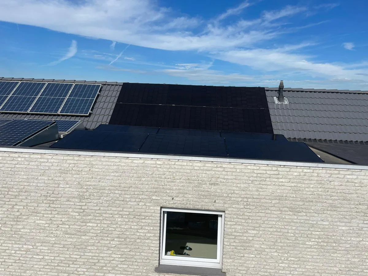Zonnepanelen installatie Kortrijk — Solarnation