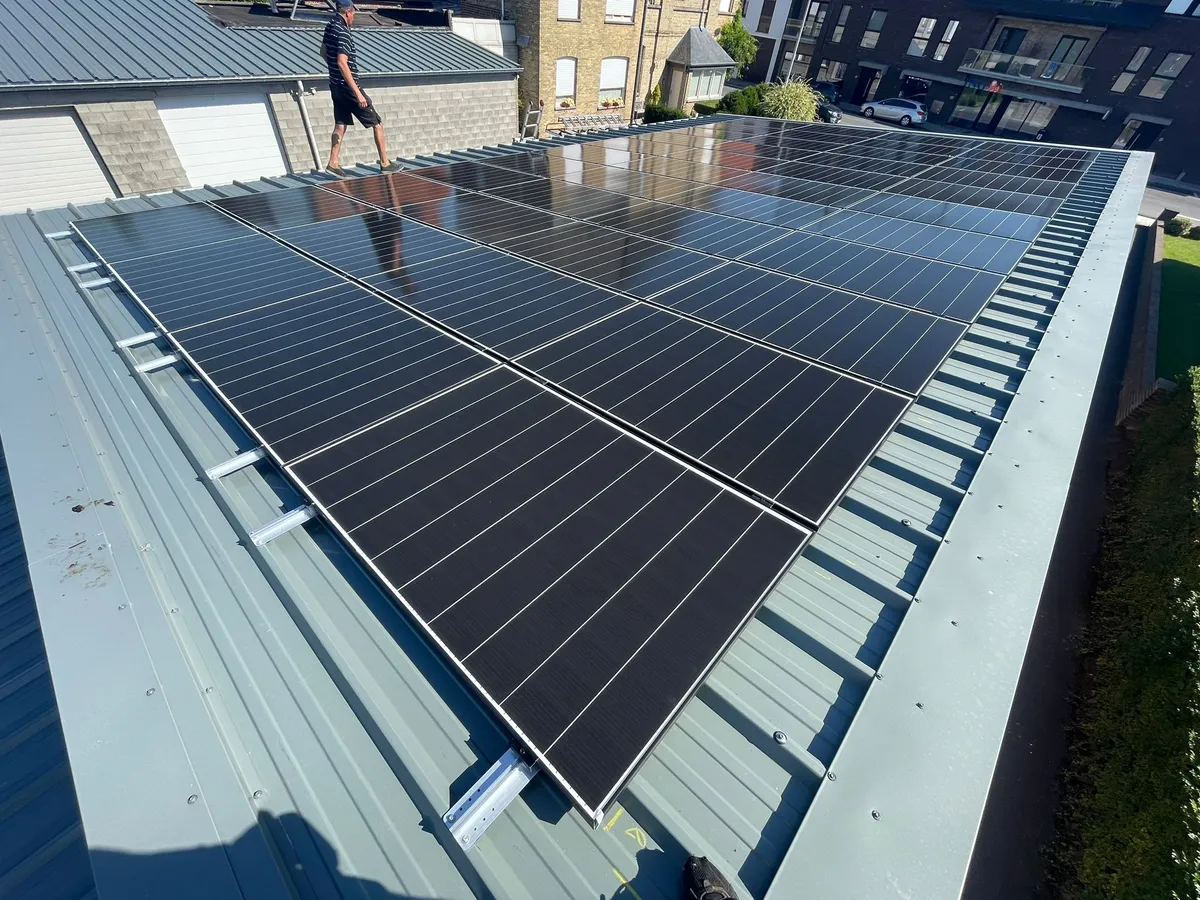 Zonnepanelen + Batterij + Slimme Sturing Poperinge