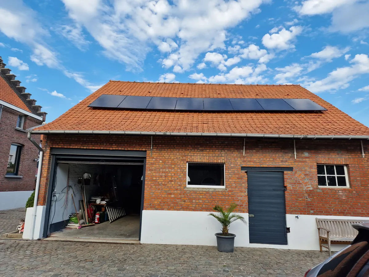Zonnepanelen + Batterij + Slimme Sturing installatie Dendermonde — Solarnation