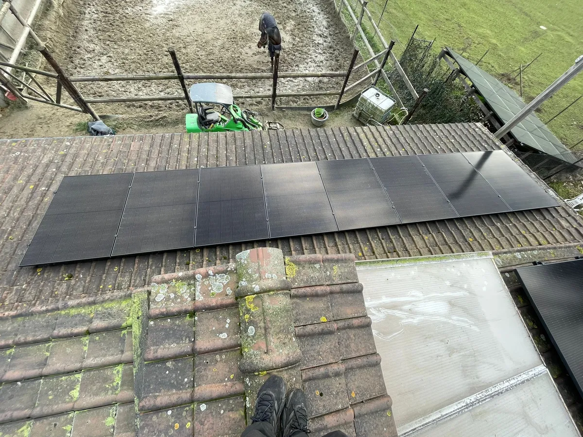 Zonnepanelen installatie Halle — Solarnation