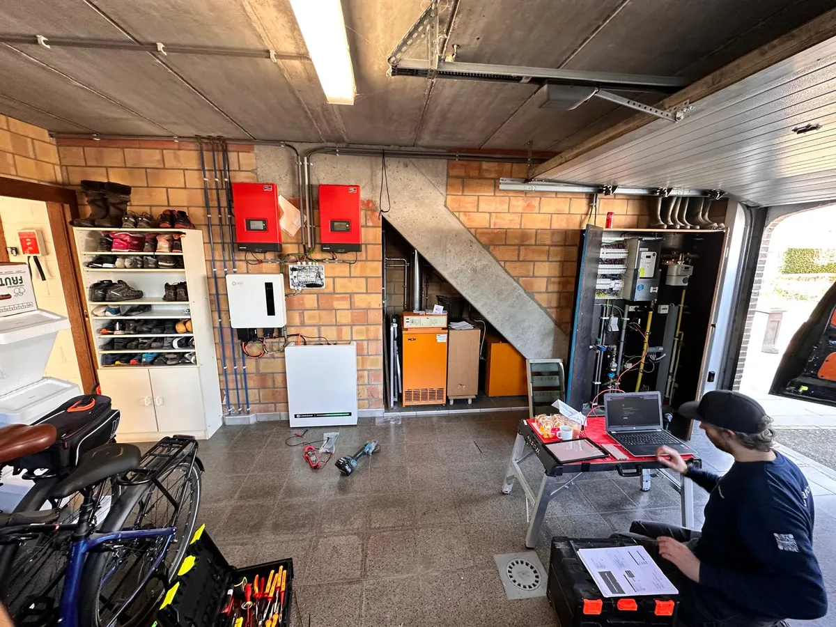 Thuisbatterij installatie Ieper — Solarnation