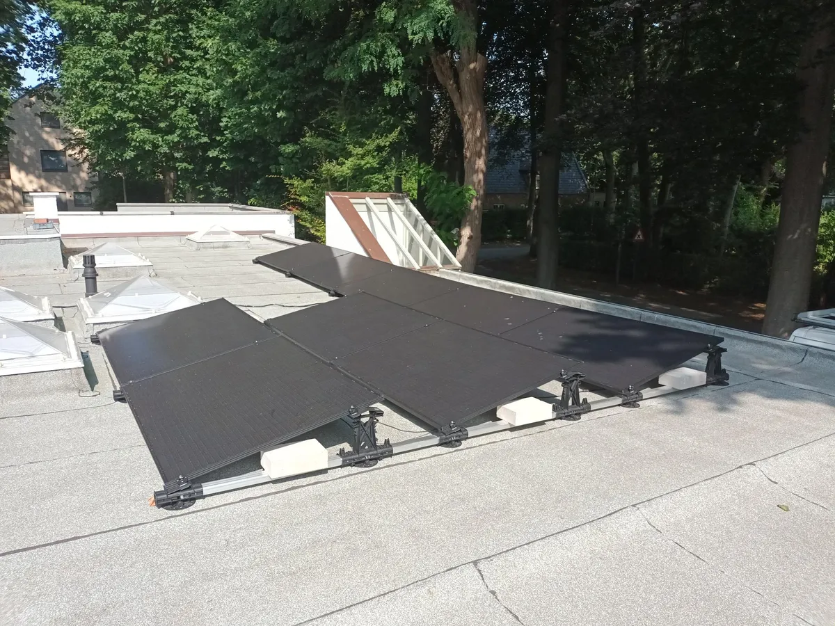 Zonnepanelen + Batterij + Slimme Sturing Brugge