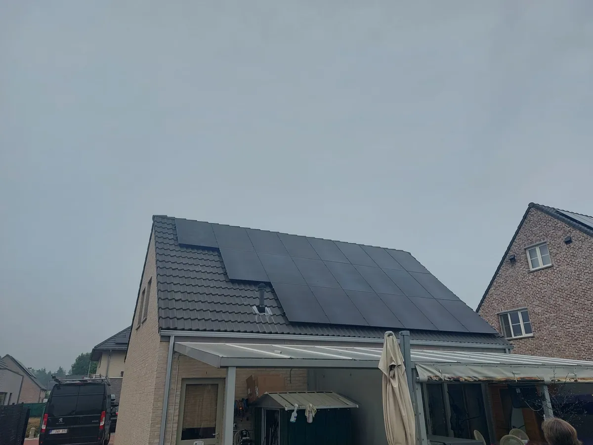 Zonnepanelen + Batterij + Slimme Sturing installatie Berlare — Solarnation
