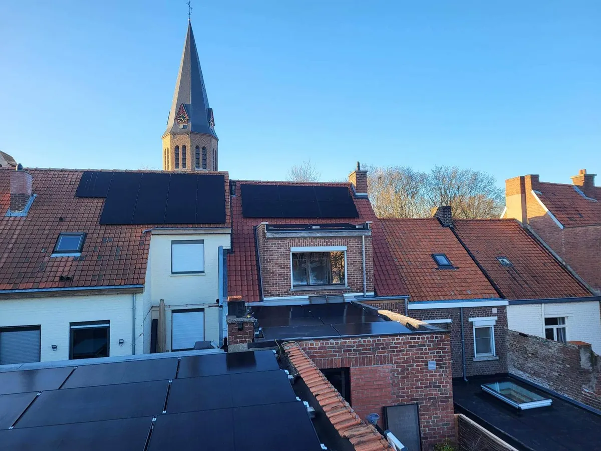 Zonnepanelen installatie Kortrijk — Solarnation