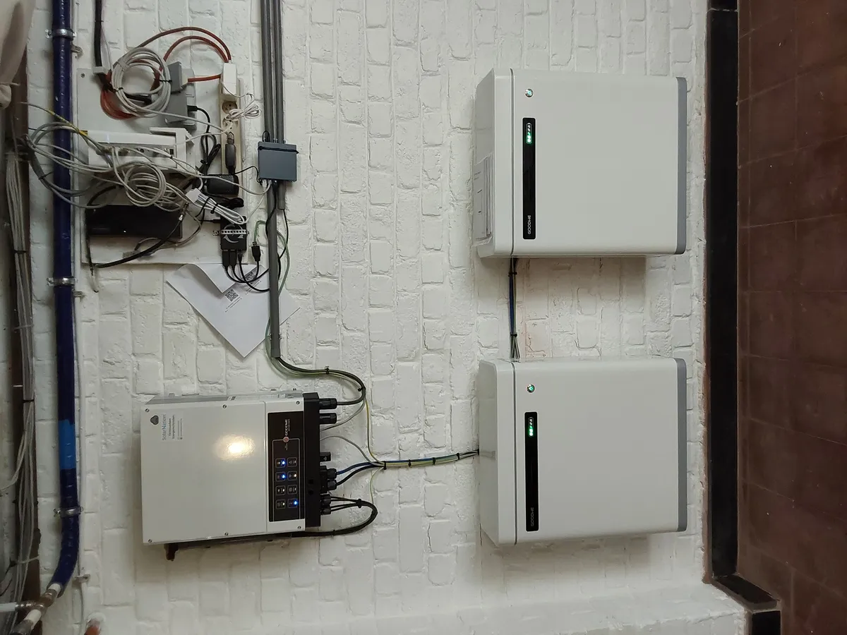 Zonnepanelen + Batterij + Slimme Sturing Aalst