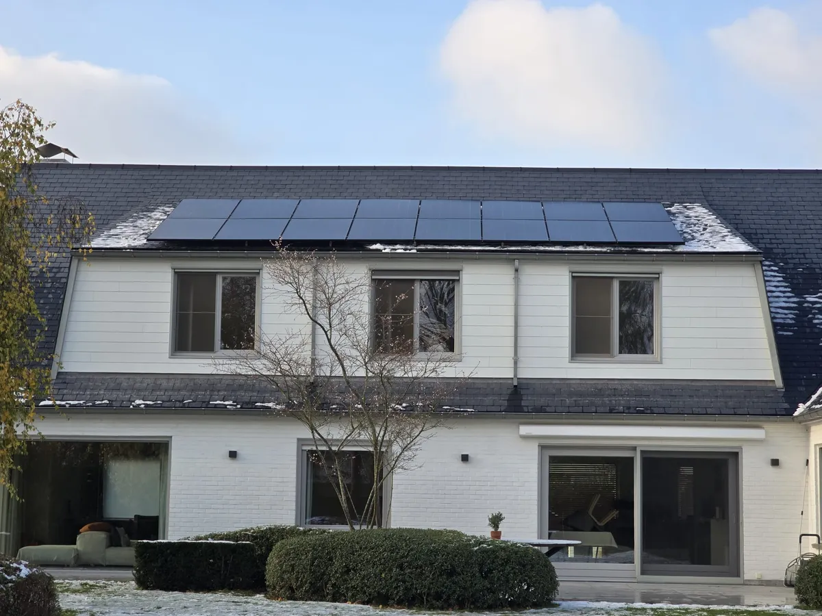 Zonnepanelen installatie Kortrijk — Solarnation