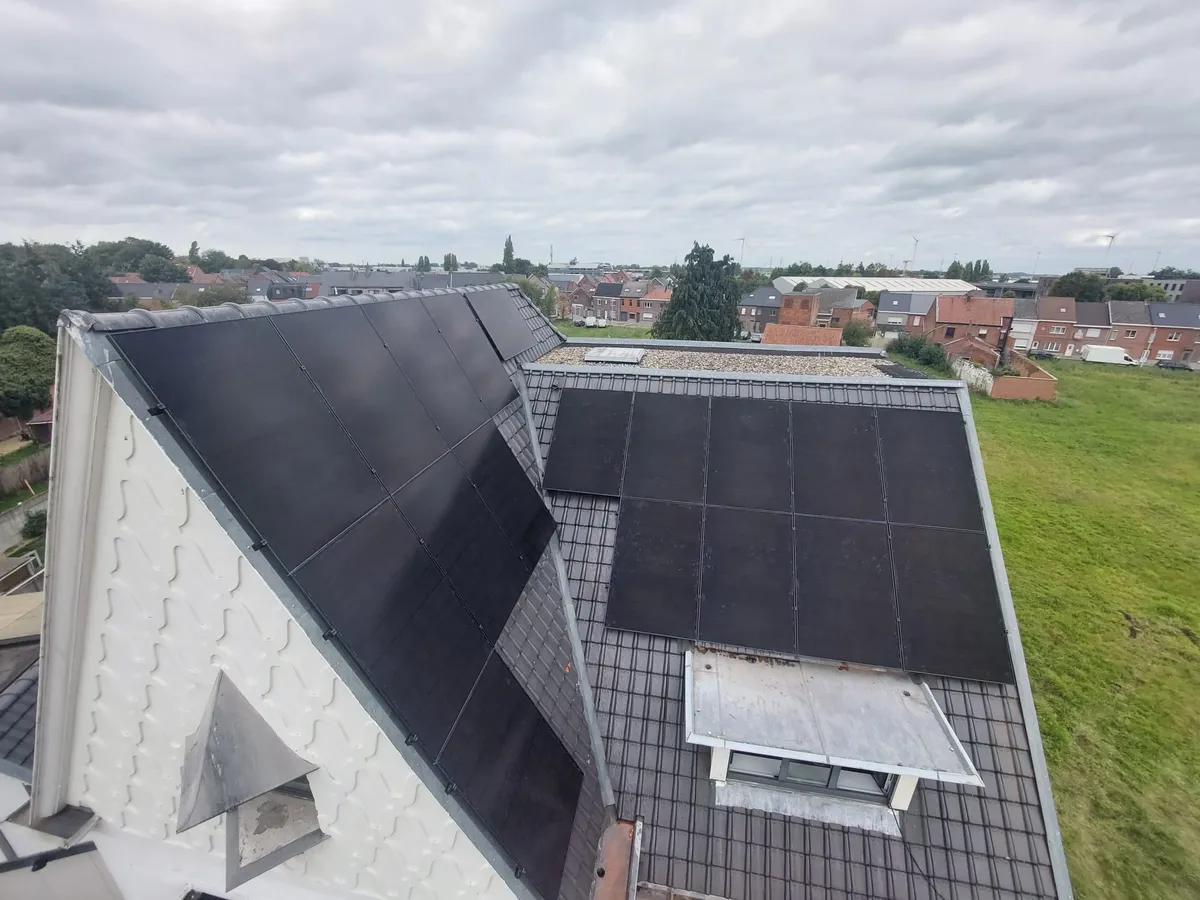 Zonnepanelen + Batterij + Slimme Sturing Zele
